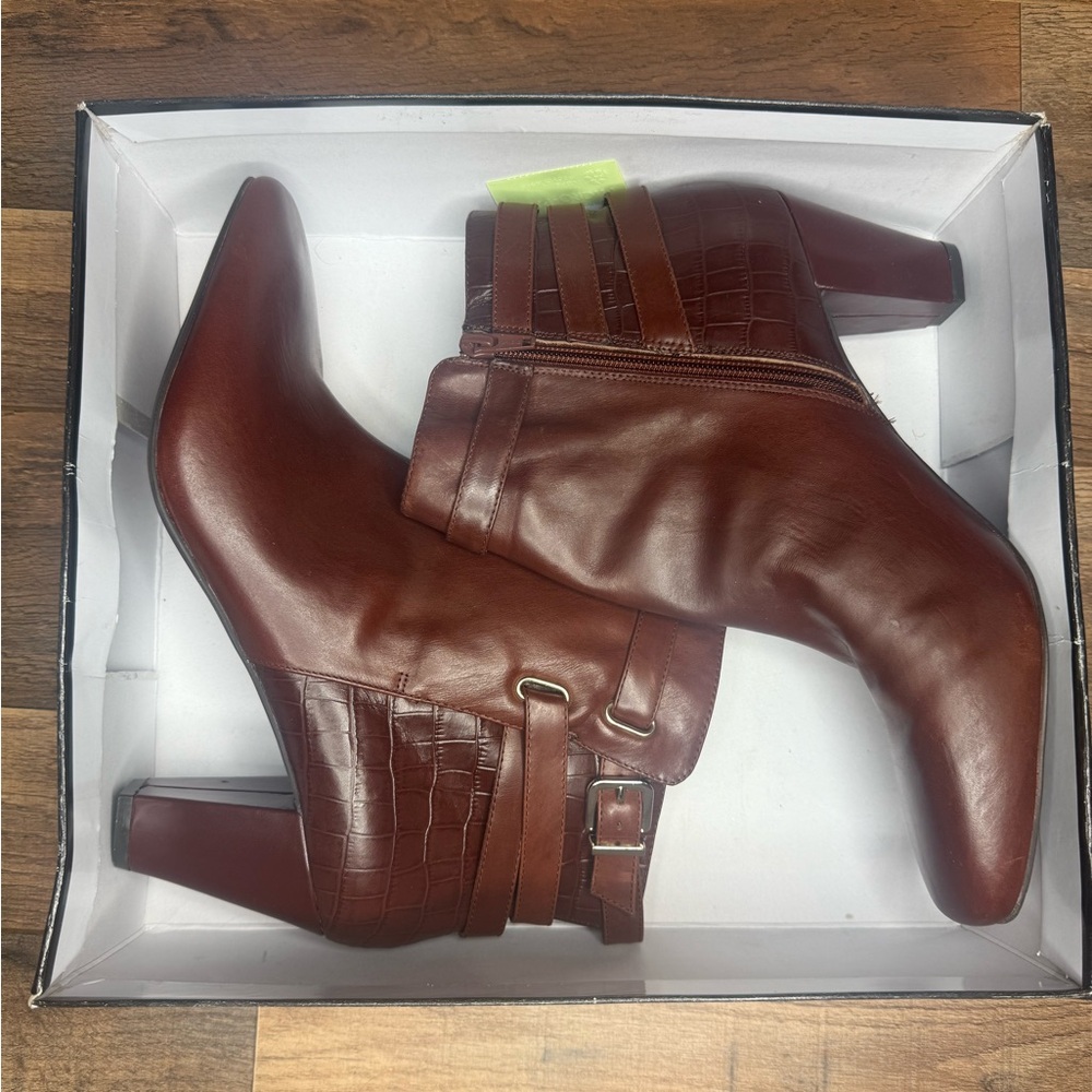 Elegant Brown Leather Ankle Boots